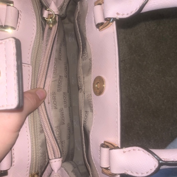 Baby Pink Michael Kors Purse - Picture 8 of 10